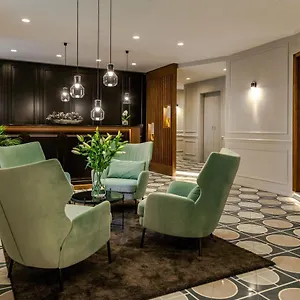 Eye- Boutique Suites, By Bqa Hotel Budapeste