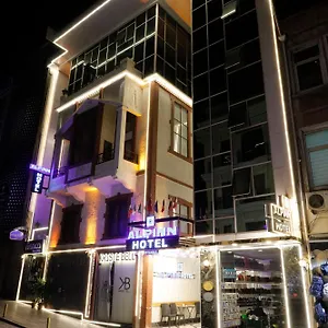 Hotel Alpinn, Istanboel